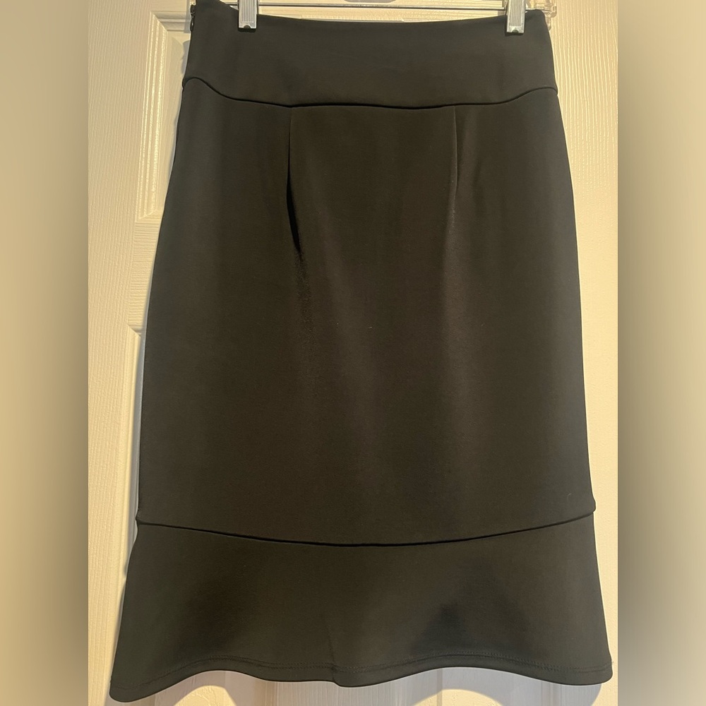 Marciano black skirt